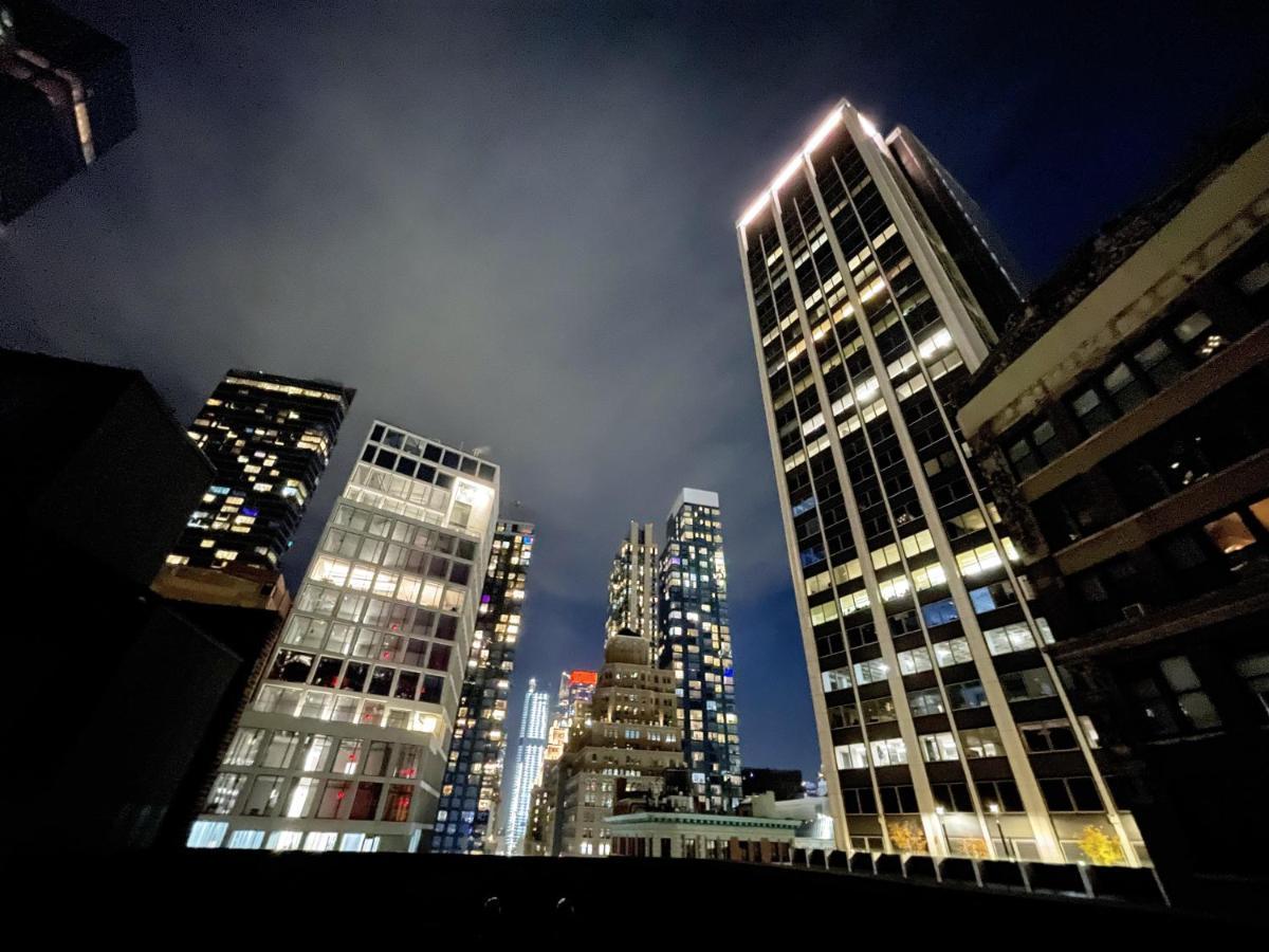 Hotel And The City, Rooftop City View New York Buitenkant foto